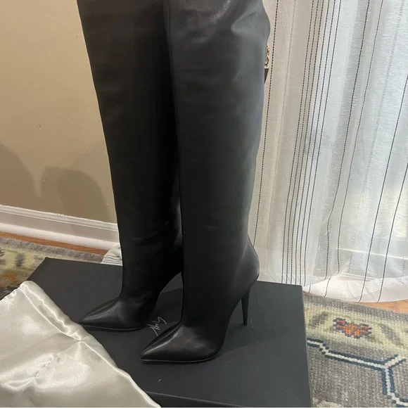 NEW Giuseppe Zanotti Ester Long Heel Boots Size 38